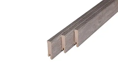 145 MDF Muurplint Grey Oak (15 x 60 mm. Lengte: 240 cm) Flitsaanbieding